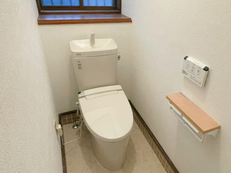 トイレリフォーム 壁を補強した、安心して使えるトイレ