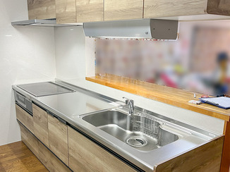 キッチンリフォーム 作業スペースが広く使えるように工夫したキッチン