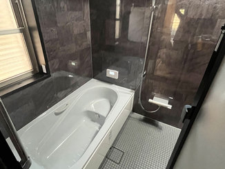 バスルームリフォーム 安心安全なバリアフリーの浴室と使い勝手の良い洗面化粧台