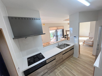 キッチンリフォーム 和室を取り込み開放的に生まれ変わったLDK