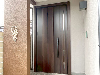 玄関ドアリフォーム ファミロックや採風仕様で機能性UP！快適に使える玄関＆勝手口